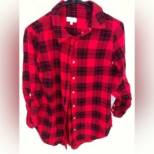 Crown & Ivy Red/Black Plaid Long Sleeve Button Up Size XS